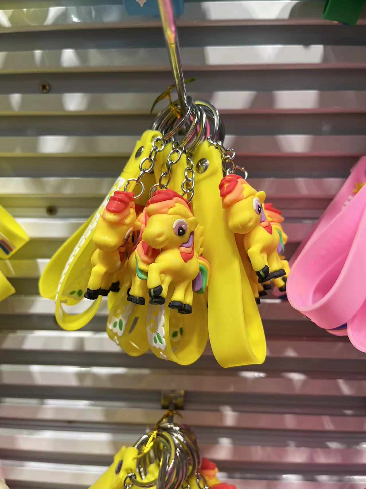 Wholesale keychain, sold by 10 pics