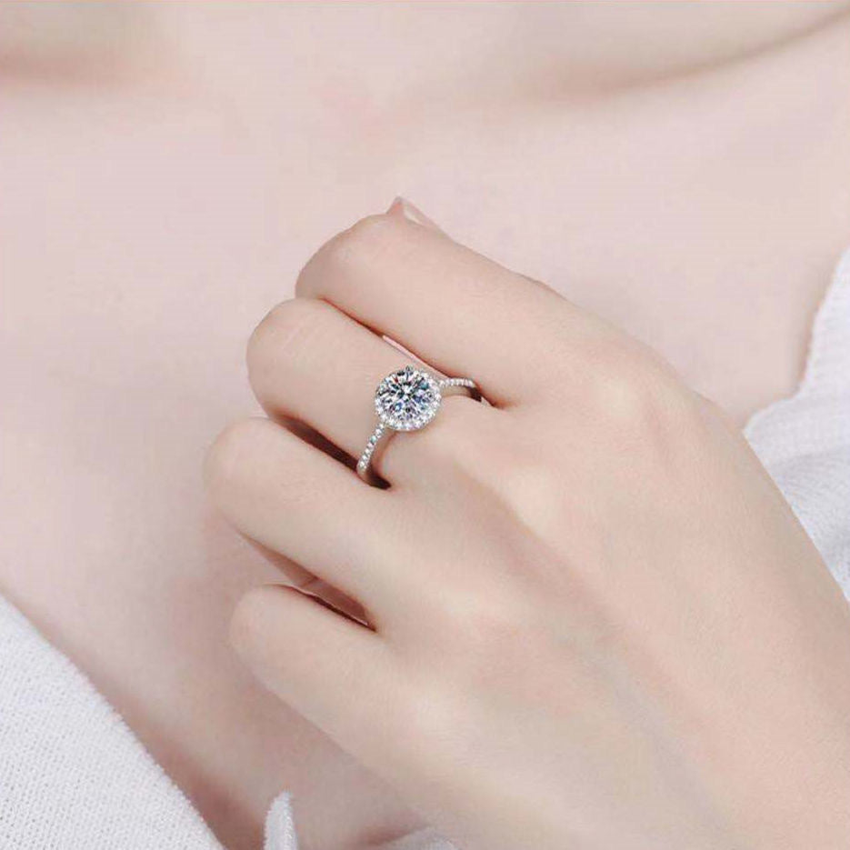 MOISSANITE Diamond Ring Hembra One Catat S925 Corona plateada Anillo de corona Pareja Joyería de moda CB2120223