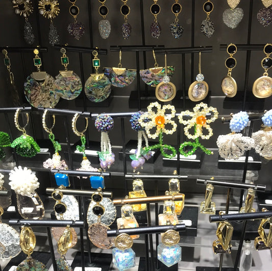 Pendientes set vendiendo