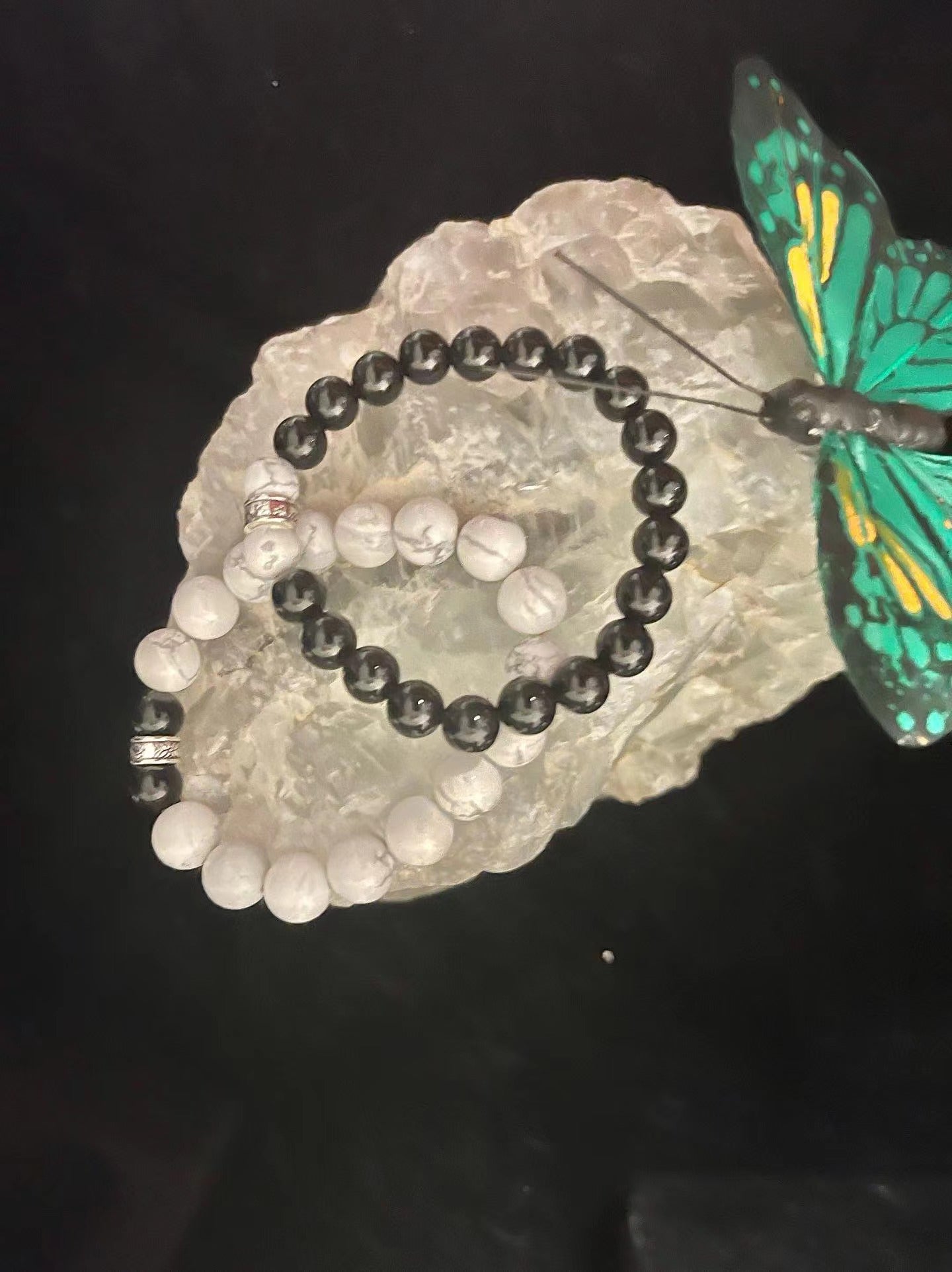 Crystal Bracelet designed by Lucy (hematite and howlite), sold by one pc