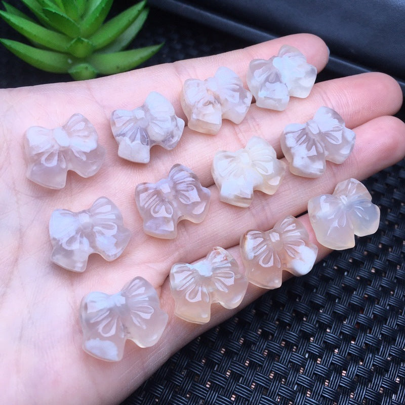 Flower agate bow carving 17mm