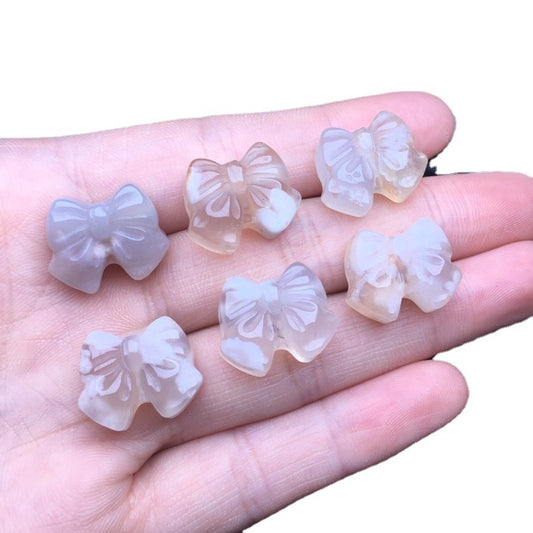 Flower agate bow carving 17mm