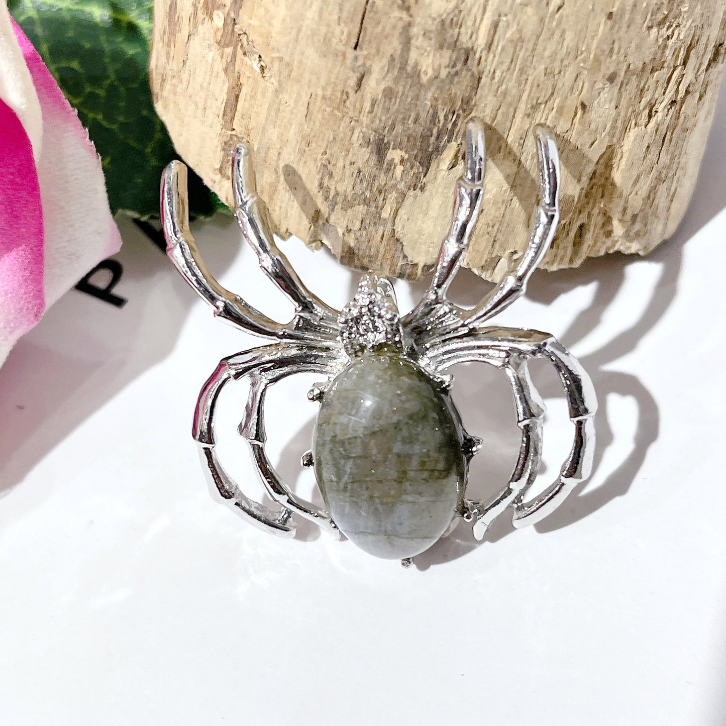 Crystal pendants, Spider pendants